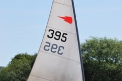 173